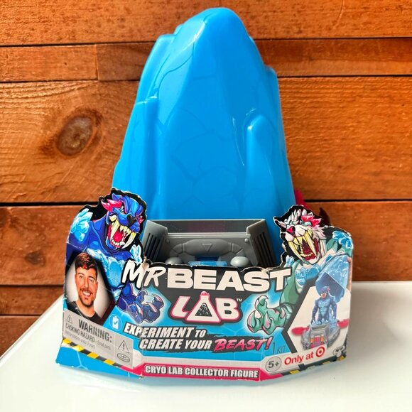 MR BEAST LAB Cryo Lab Mystery Collector Figure Exclusive 30+ Lights Grab Bag - Picture 1 of 7